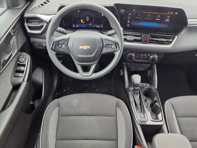 2025 Chevrolet Trailblazer LT photo 4