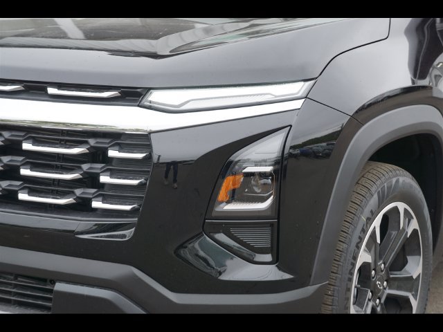 2027 Chevrolet Equinox LT - Photo 22