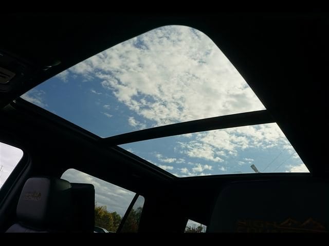 2026 Chevrolet Tahoe High Country - Photo 8
