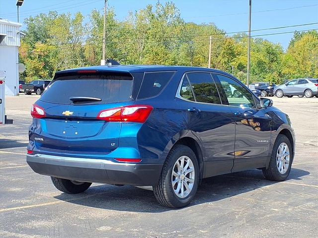 2019 Chevrolet Equinox LT photo 2