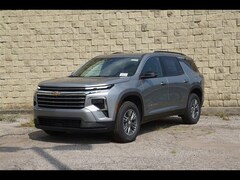 2025 Chevrolet Traverse LT SUV