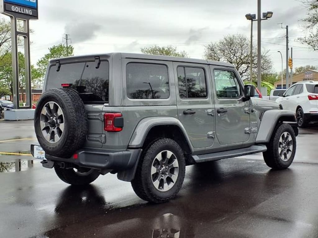 Used 2018 Jeep Wrangler Unlimited Sahara SUV