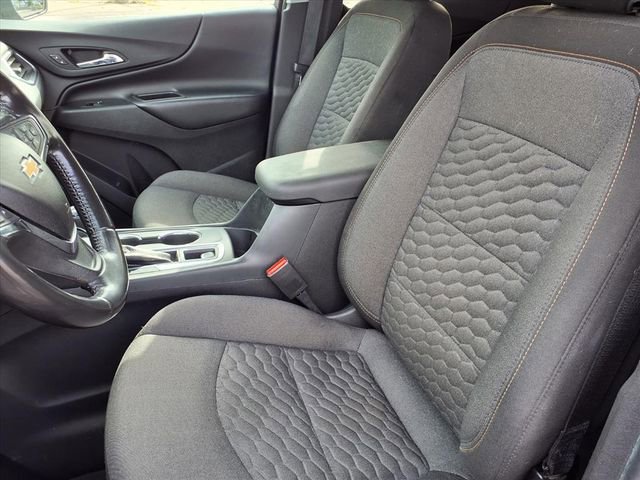 2020 Chevrolet Equinox LT photo 3