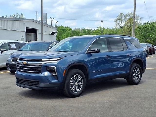 2024 Chevrolet Traverse FWD LT's photo
