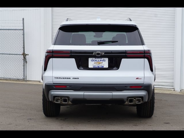 2027 Chevrolet Traverse Z71 - Photo 21