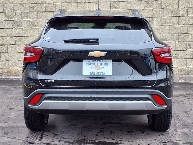 2026 Chevrolet Trax LT - Photo 18