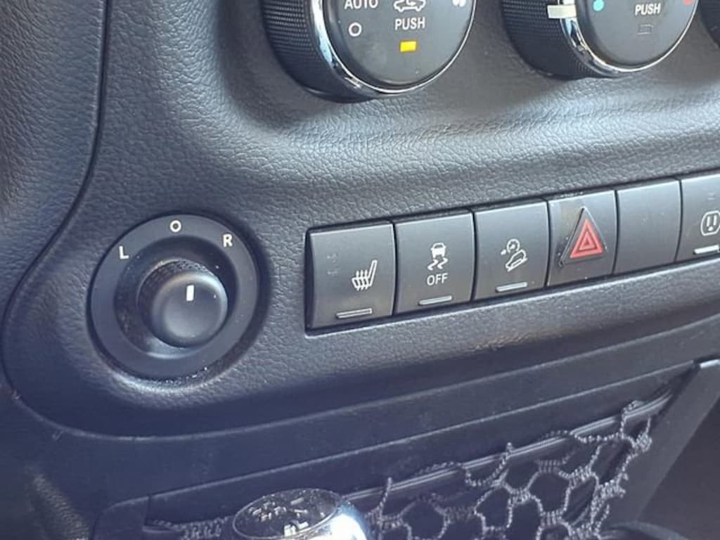 Used 2013 Jeep Wrangler Unlimited Sahara SUV