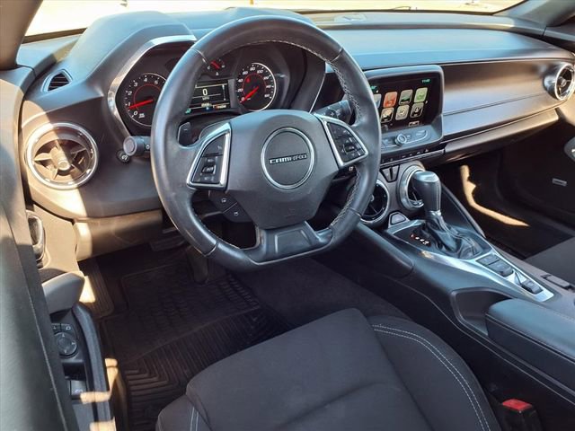 2018 Chevrolet Camaro 1LS 1LT photo 4