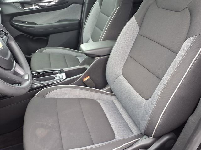 2025 Chevrolet Trailblazer LT photo 3