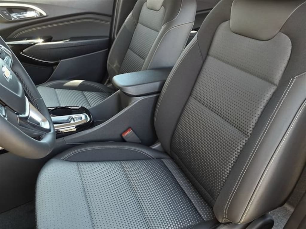 New 2026 Chevrolet Trax LT SUV