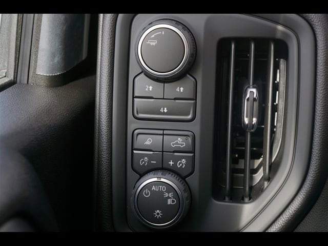 2026 Chevrolet Silverado 2500 HD Custom - Photo 6