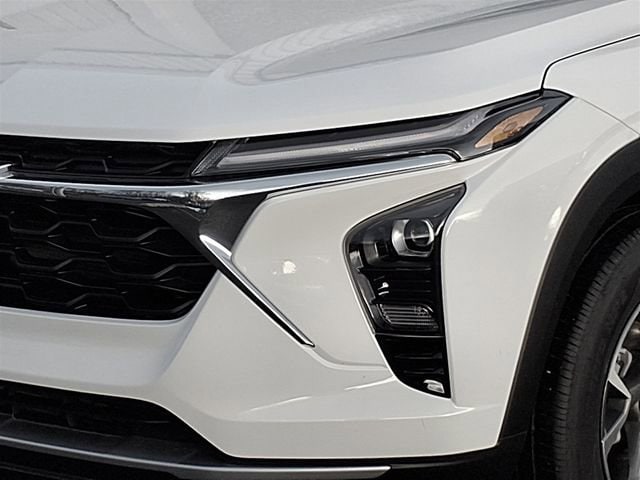 2026 Chevrolet Trax LT - Photo 24