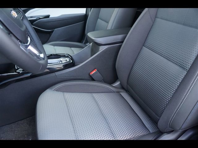 2026 Chevrolet Trax LT photo 3