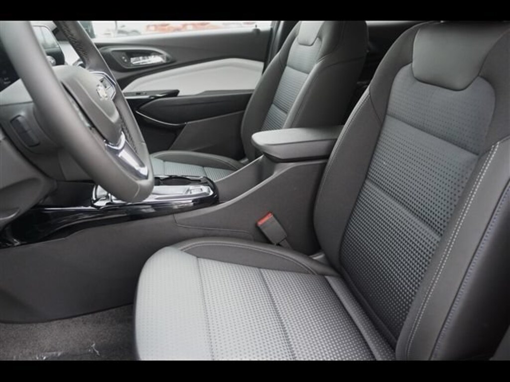 New 2026 Chevrolet Trax LT SUV