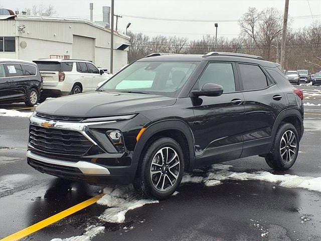 2025 Chevrolet Trailblazer LT's photo