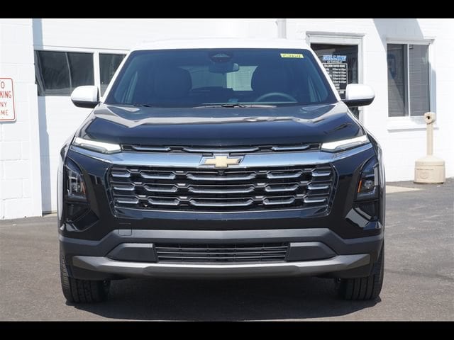 2027 Chevrolet Equinox LT - Photo 21