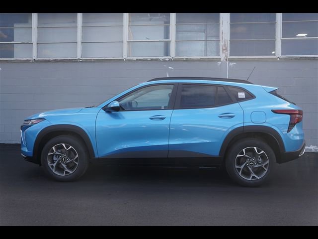 2026 Chevrolet Trax LT photo 2