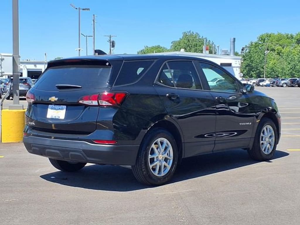 Used 2024 Chevrolet Equinox LS SUV