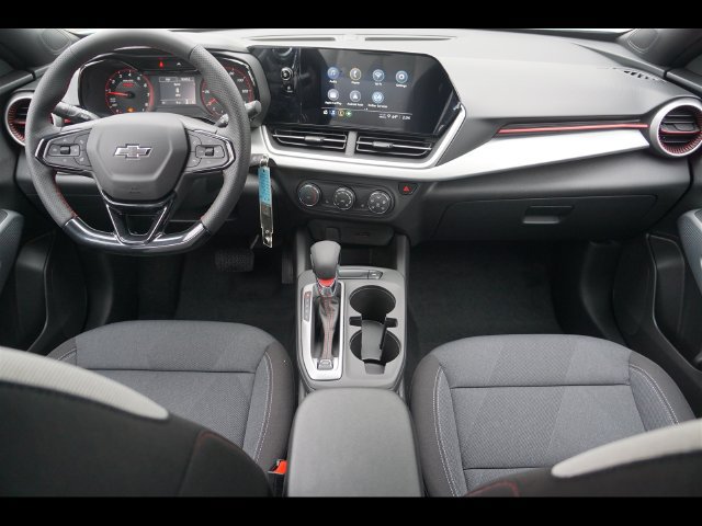 2026 Chevrolet Trax RS - Photo 13