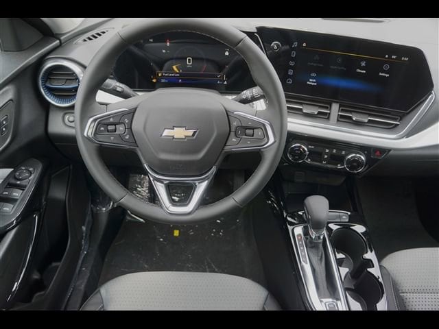 2026 Chevrolet Trax LT - Photo 6