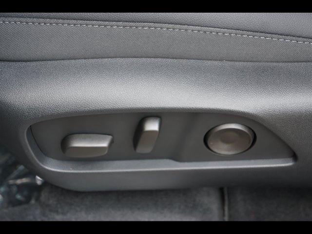 2027 Chevrolet Equinox LT - Photo 4