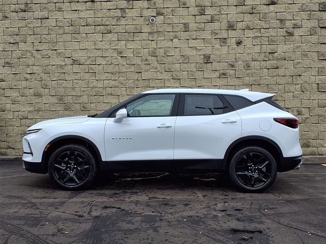 2026 Chevrolet Blazer 2LT photo 2