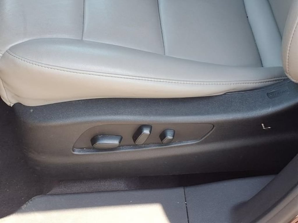 Used 2023 CADILLAC XT4 Premium Luxury SUV