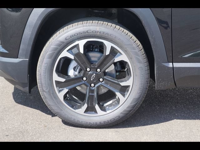 2027 Chevrolet Equinox LT - Photo 24