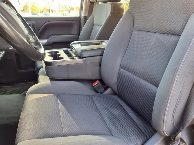 2019 Chevrolet Silverado LT photo 3