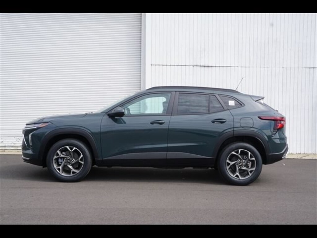 New 2026 Chevrolet Trax LT SUV