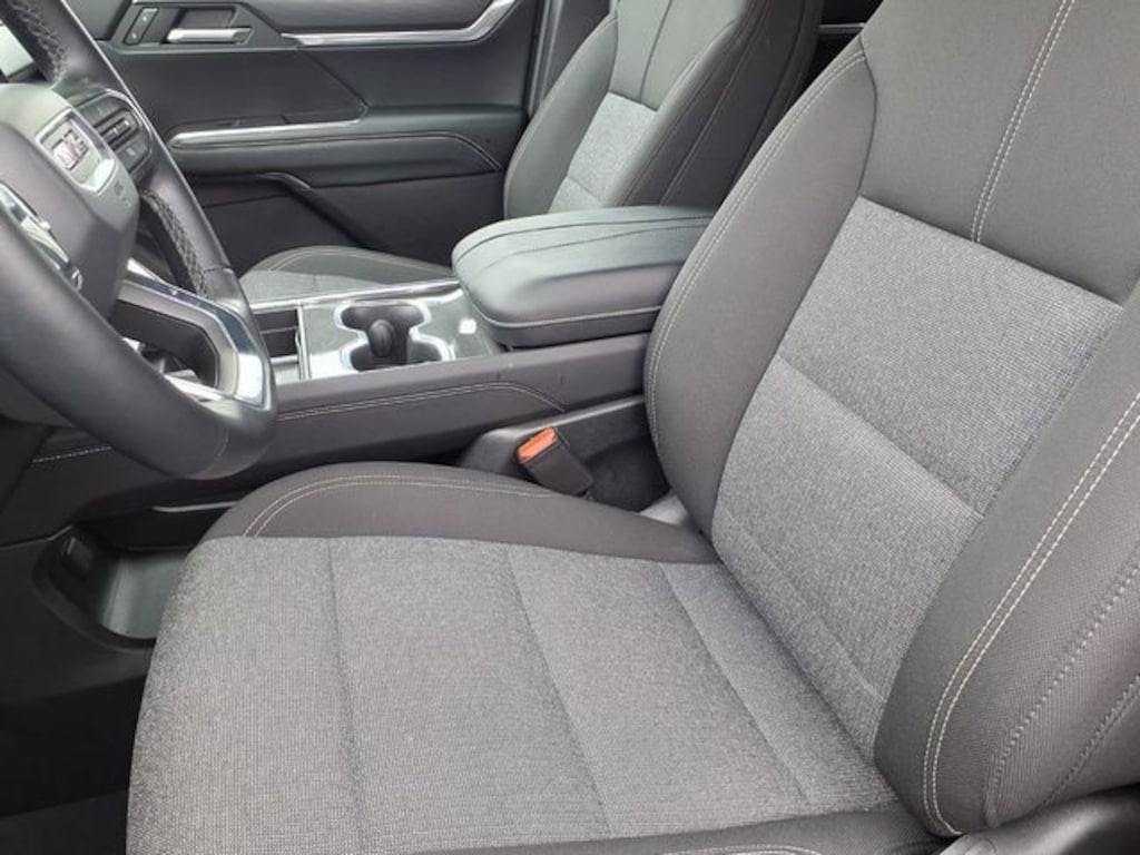 Used 2025 GMC Acadia Elevation SUV