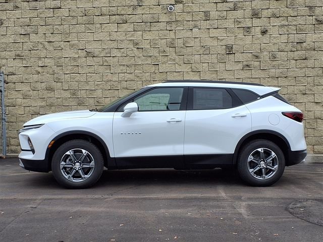 2026 Chevrolet Blazer 2LT photo 2