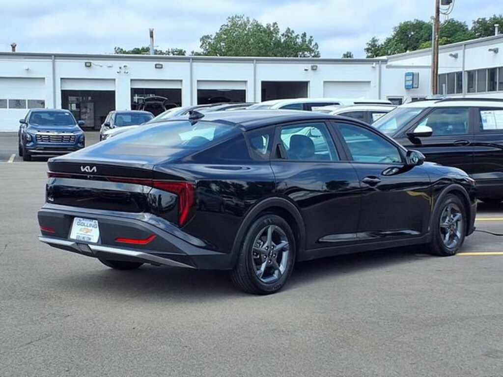 Used 2025 Kia K4 LXS Sedan