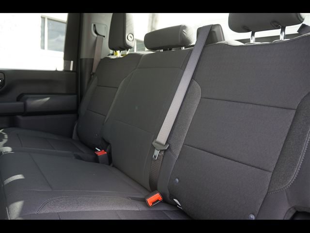 2026 Chevrolet Silverado 2500 HD Custom - Photo 5