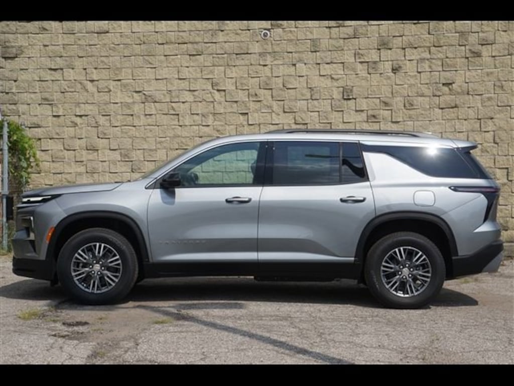 New 2026 Chevrolet Traverse LT SUV