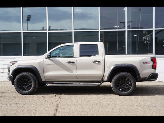 2026 Chevrolet Colorado Trail Boss photo 2