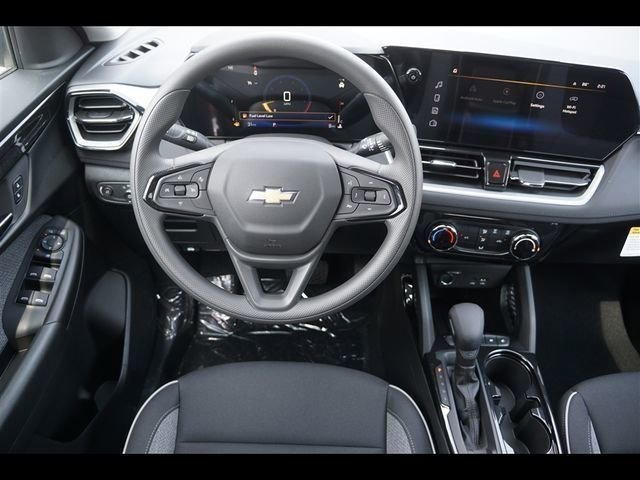 2026 Chevrolet Trailblazer LT photo 4