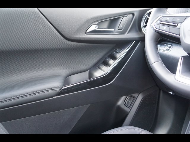 2027 Chevrolet Equinox LT - Photo 16