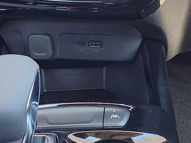2026 Chevrolet Trax LT - Photo 10