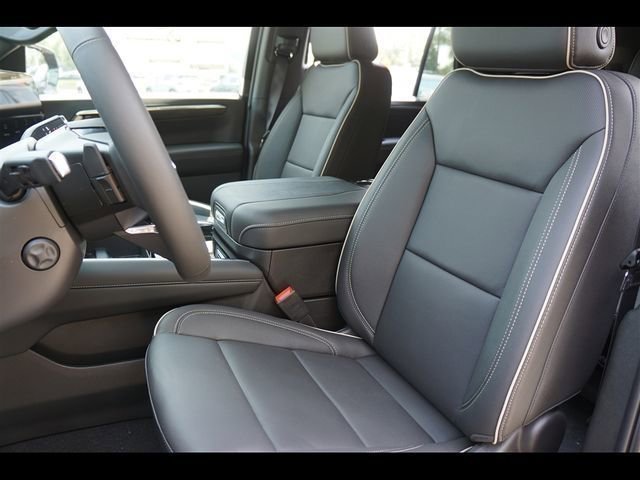 2025 Chevrolet Tahoe Premier photo 3