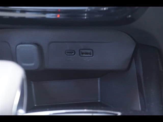 2026 Chevrolet Trax LT - Photo 10