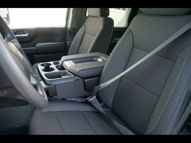 2026 Chevrolet Silverado 2500 HD Custom - Photo 3