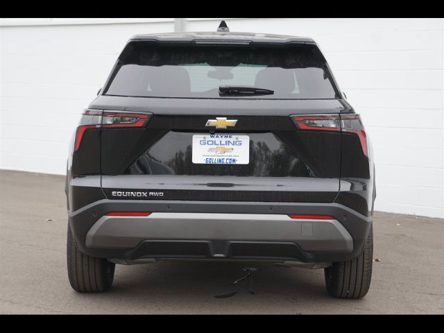 2027 Chevrolet Equinox LT - Photo 19