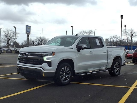 2022 Chevrolet Silverado 1500 LT Truck Crew Cab