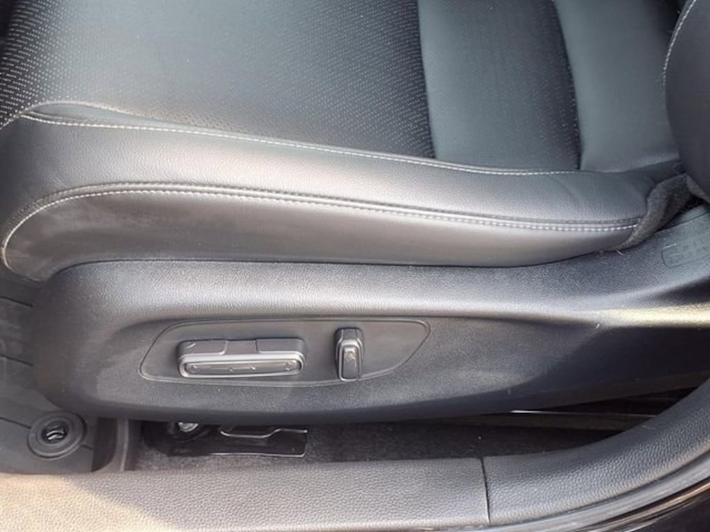 Used 2024 Honda Civic Hatchback EX-L Hatchback