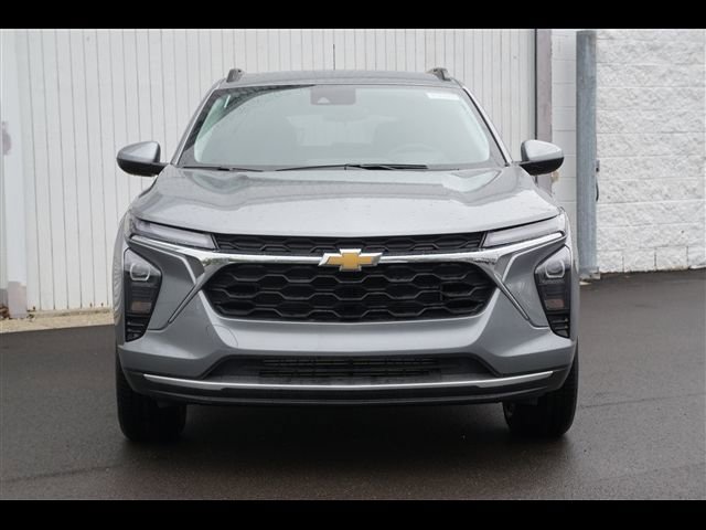 2026 Chevrolet Trax LT - Photo 18