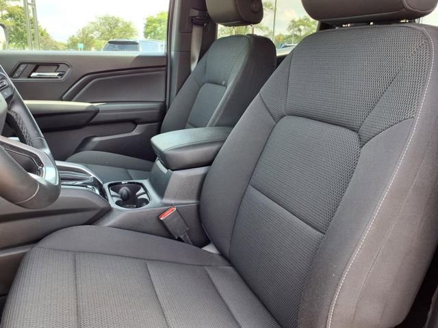 2023 Chevrolet Colorado LT photo 3
