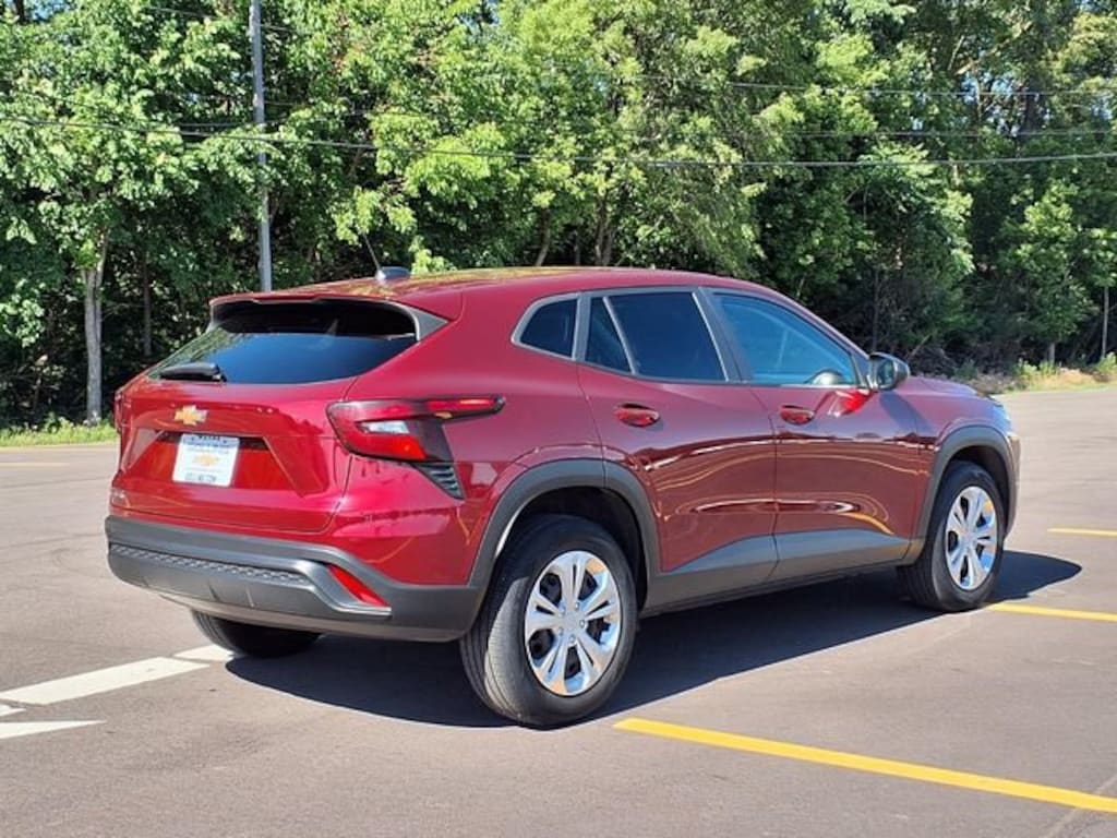 Used 2024 Chevrolet Trax LS SUV