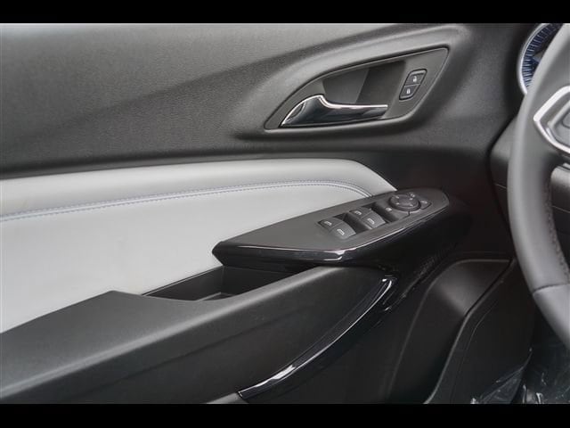 2026 Chevrolet Trax LT - Photo 17