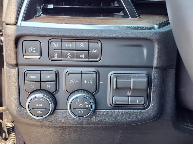 2026 Chevrolet Suburban High Country - Photo 21